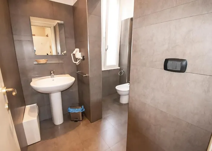 招待所 Casual Cairoli